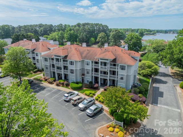 17919 Kings Point Drive C, Cornelius, NC 28031