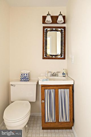 215 E ATLANTIC AVE, Haddon Heights, NJ 08035