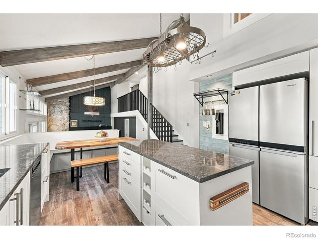 673 Crawford Circle, Longmont, CO 80504