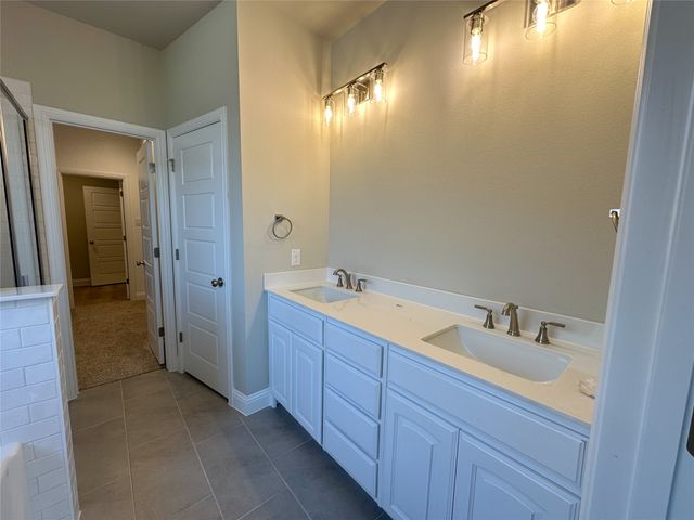 2005 Belle Lagos Lane, Cleburne, TX 76033
