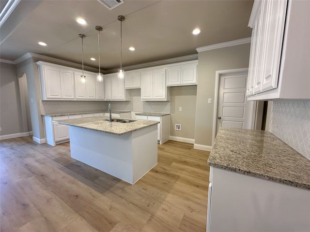 2005 Belle Lagos Lane, Cleburne, TX 76033