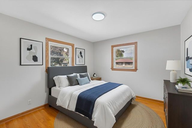 10419 W Fairmount AVENUE, Milwaukee, WI 53225