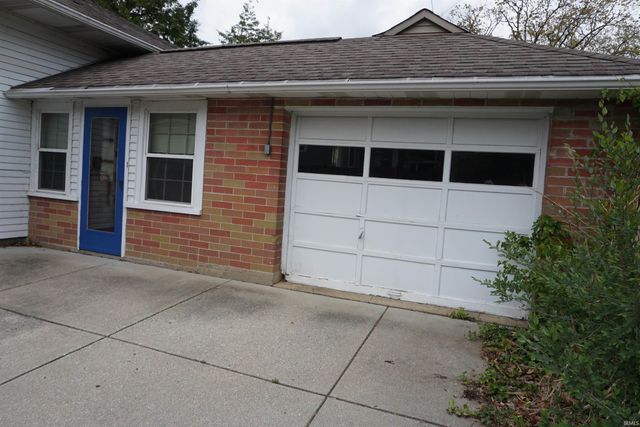 552 Calhoun Street, Mishawaka, IN 46545