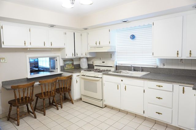 552 Calhoun Street, Mishawaka, IN 46545