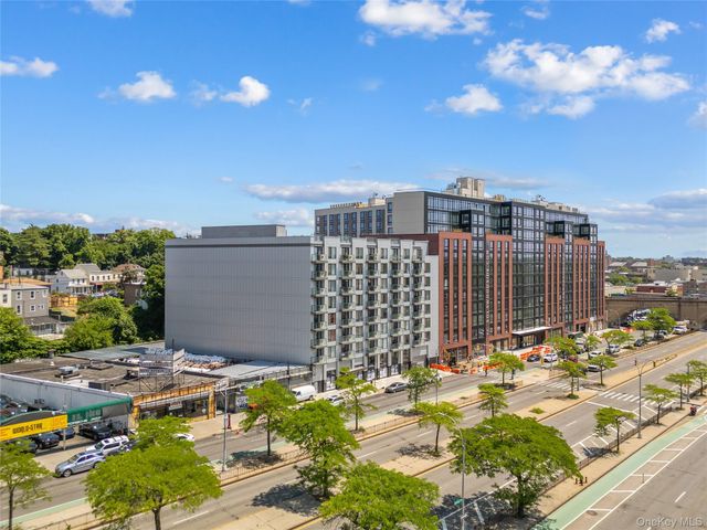 70-65 Queens Boulevard 8M, Woodside, NY 11377