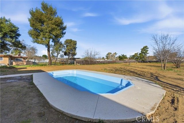 15000 Wells Fargo, Hesperia, CA 92345