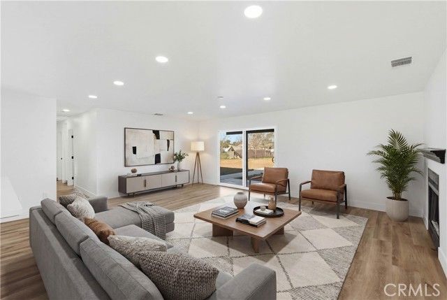 15000 Wells Fargo, Hesperia, CA 92345