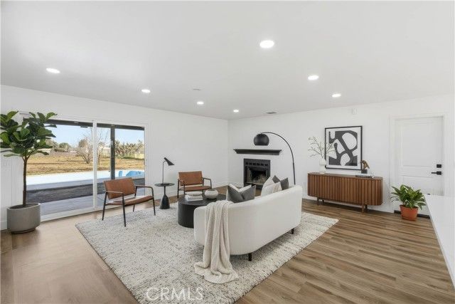 15000 Wells Fargo, Hesperia, CA 92345