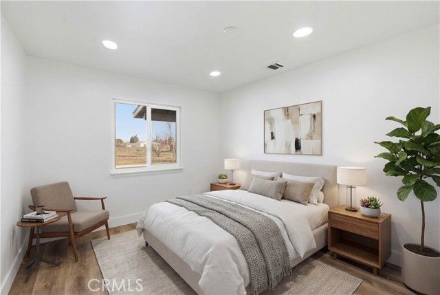 15000 Wells Fargo, Hesperia, CA 92345