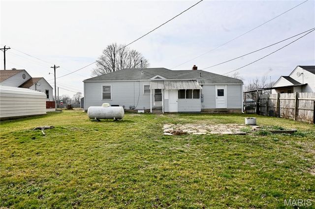 1161 Beverly Drive, Lebanon, MO 65536