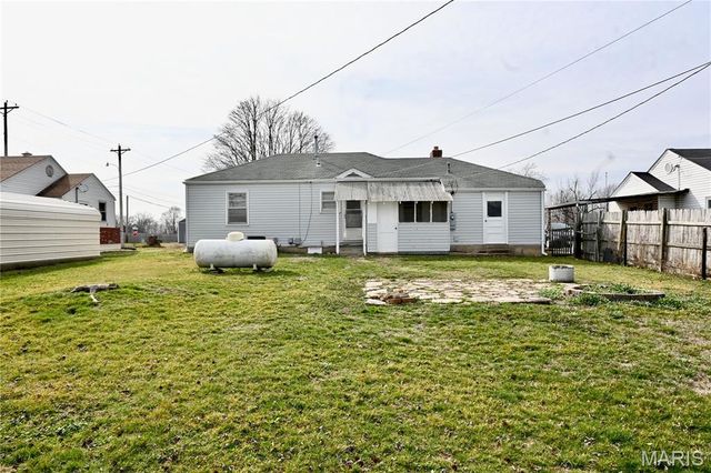 1161 Beverly Drive, Lebanon, MO 65536