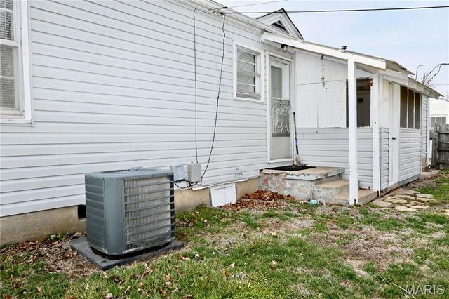 1161 Beverly Drive, Lebanon, MO 65536