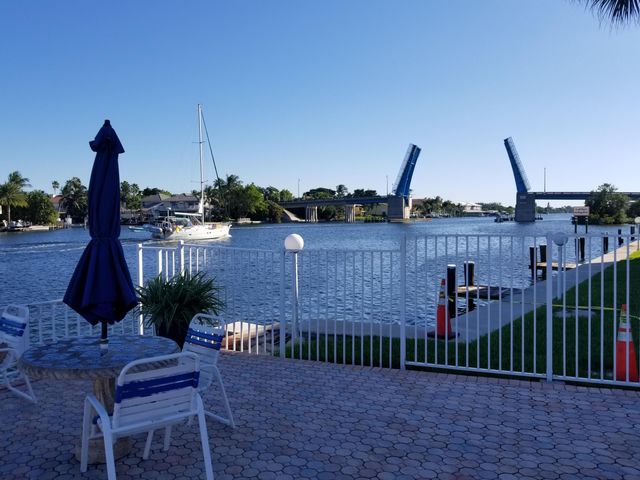 638 Snug Harbor Drive E12, Boynton Beach, FL 33435