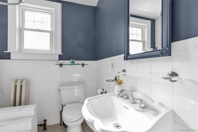 14 Denton Court, Rockville Centre, NY 11570