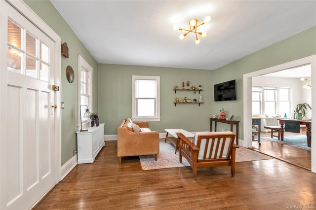 14 Denton Court, Rockville Centre, NY 11570