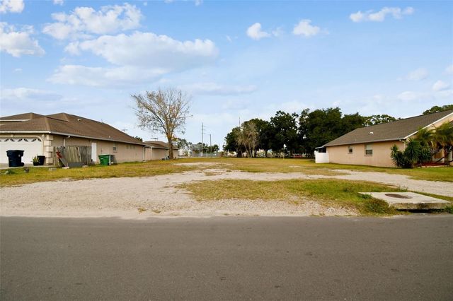 3337 W WOODLAWN AVENUE, Tampa, FL 33607