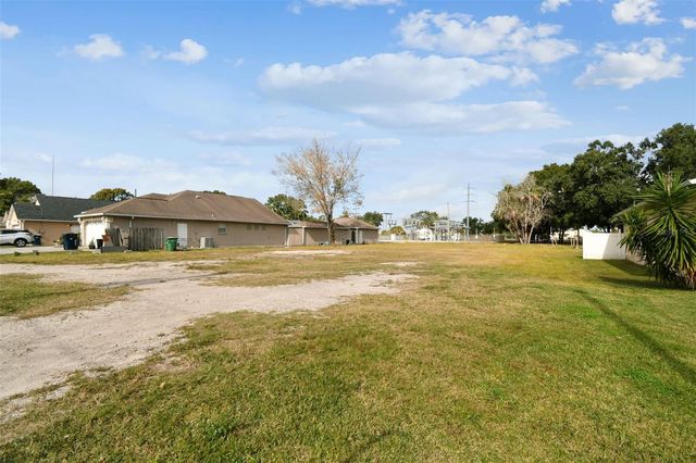 3337 W WOODLAWN AVENUE, Tampa, FL 33607