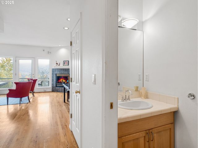 8310 N EDISON St, Portland, OR 97203