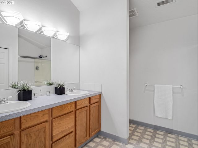 8310 N EDISON St, Portland, OR 97203