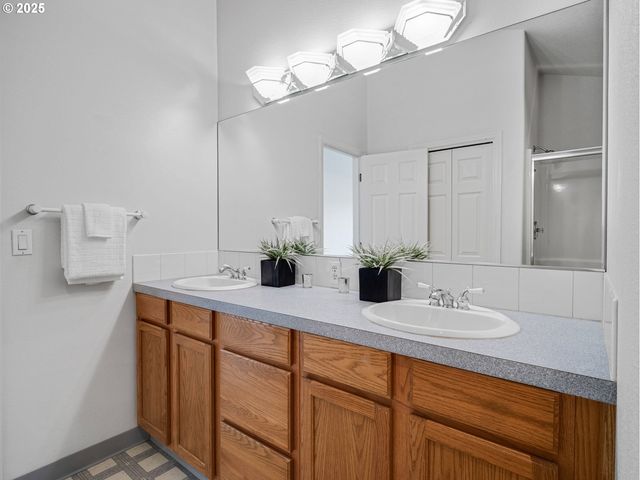 8310 N EDISON St, Portland, OR 97203