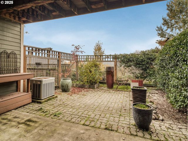 8310 N EDISON St, Portland, OR 97203