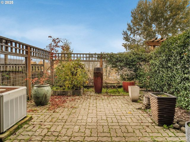 8310 N EDISON St, Portland, OR 97203