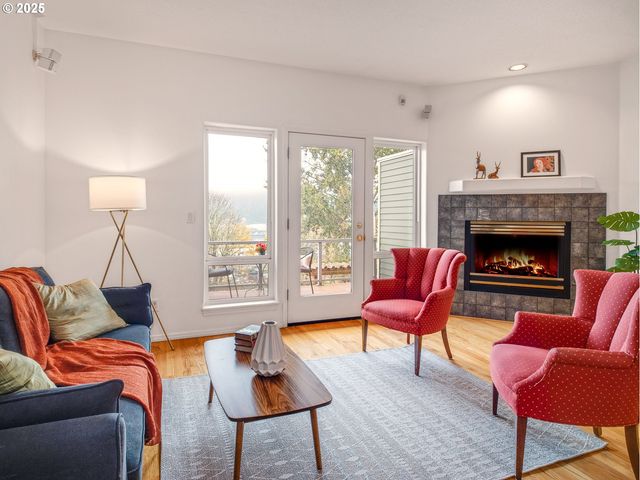 8310 N EDISON St, Portland, OR 97203