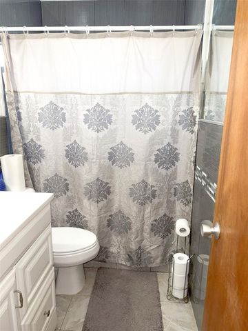 341 NE 164th Street, Miami, FL 33162