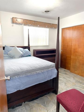 341 NE 164th Street, Miami, FL 33162