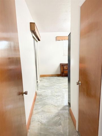 341 NE 164th Street, Miami, FL 33162