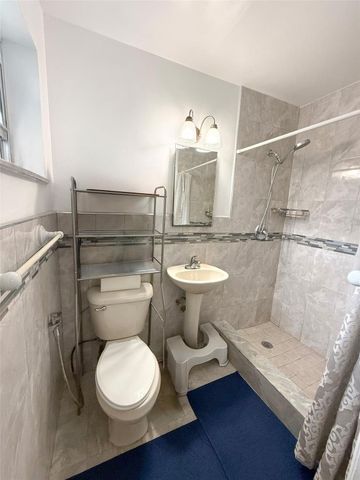 341 NE 164th Street, Miami, FL 33162