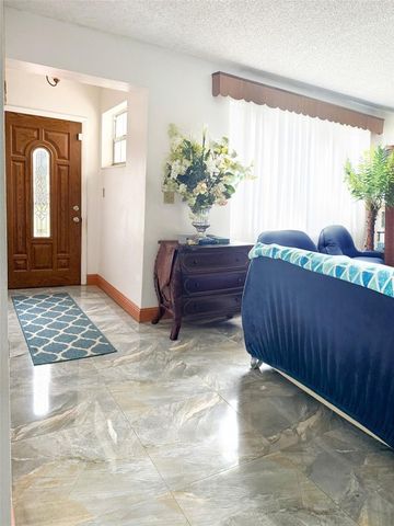 341 NE 164th Street, Miami, FL 33162