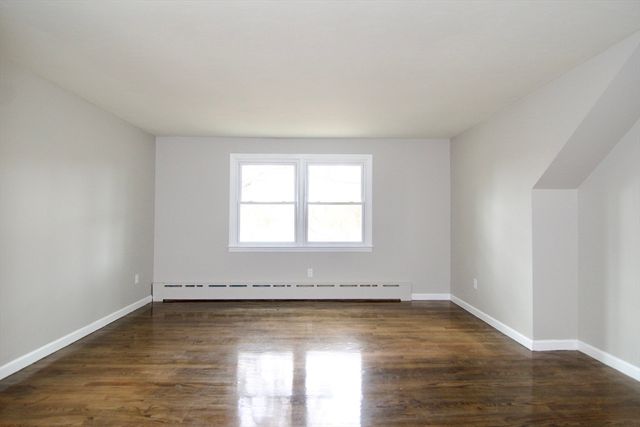 68 Sunrise Ter, Springfield, MA 01119