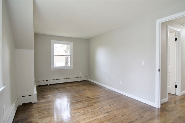 68 Sunrise Ter, Springfield, MA 01119