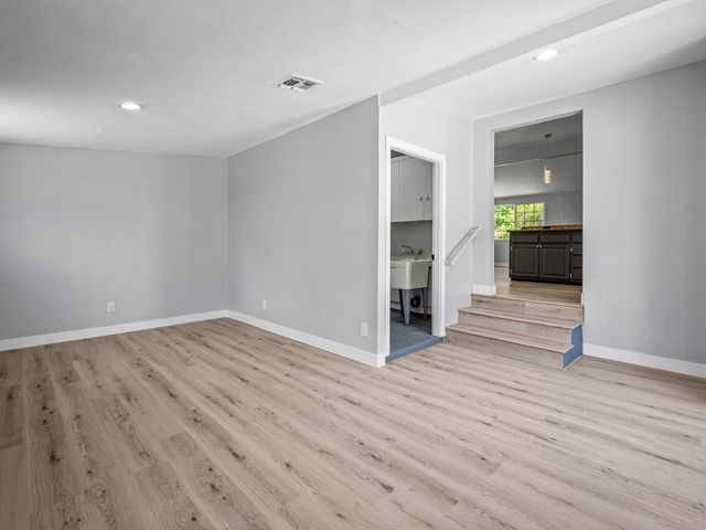 2428 Upham Ct, Carmichael, CA 95608