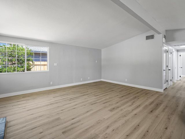 2428 Upham Ct, Carmichael, CA 95608