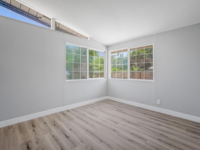 2428 Upham Ct, Carmichael, CA 95608