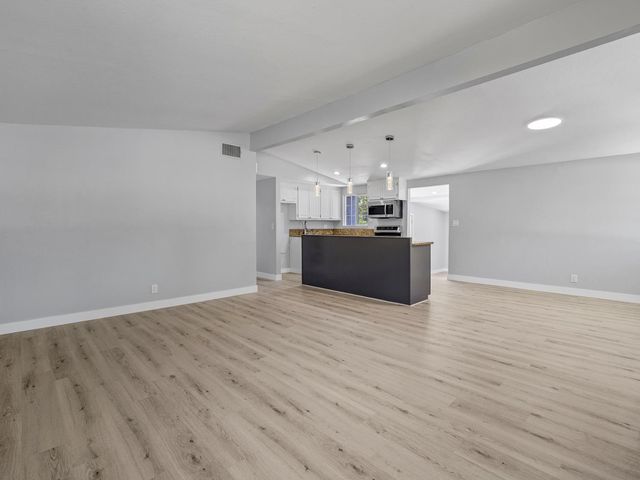 2428 Upham Ct, Carmichael, CA 95608