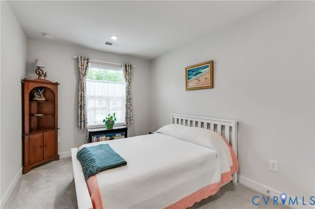 10837 Genito Square Dr, Midlothian, VA 23112