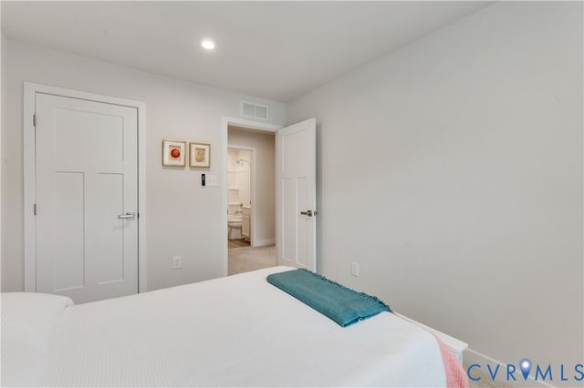 10837 Genito Square Dr, Midlothian, VA 23112
