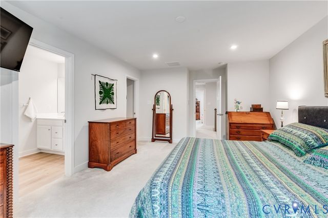 10837 Genito Square Dr, Midlothian, VA 23112