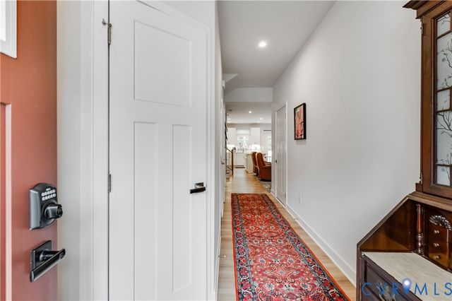 10837 Genito Square Dr, Midlothian, VA 23112