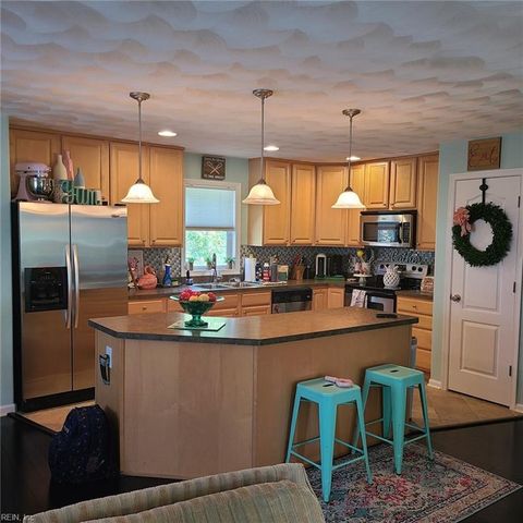5517 Taylors Walke LN, Virginia Beach, VA 23462