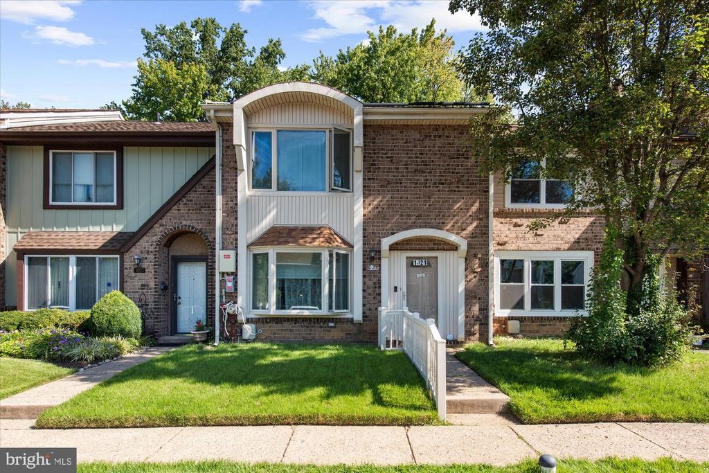 1021 WEYBRIDGE CT, BENSALEM, PA 19020 — exterior