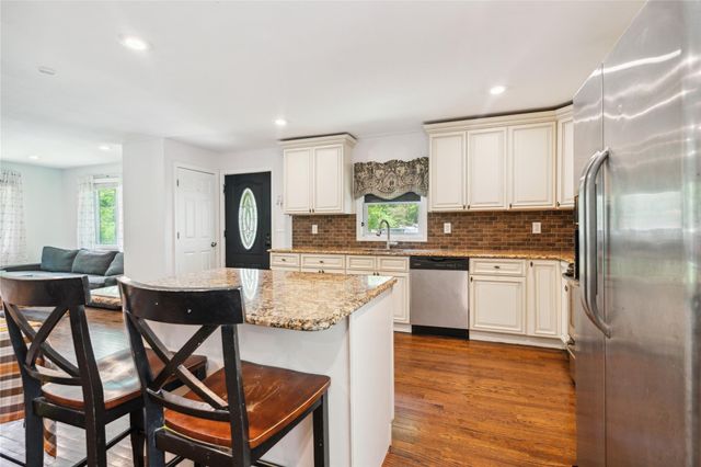 18 Carman Boulevard, Brookhaven, NY 11719
