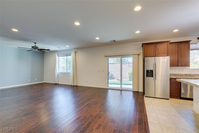 10465 Saddle Mountain Street, Las Vegas, NV 89178