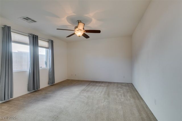 10465 Saddle Mountain Street, Las Vegas, NV 89178