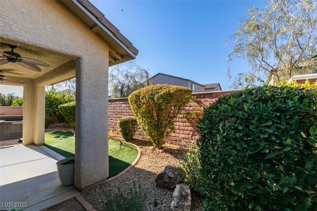 10465 Saddle Mountain Street, Las Vegas, NV 89178