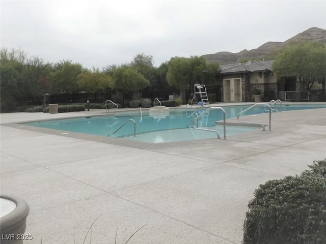 10465 Saddle Mountain Street, Las Vegas, NV 89178