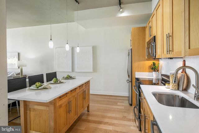 2125 14th St NW Apt 718, Washington, DC 20009